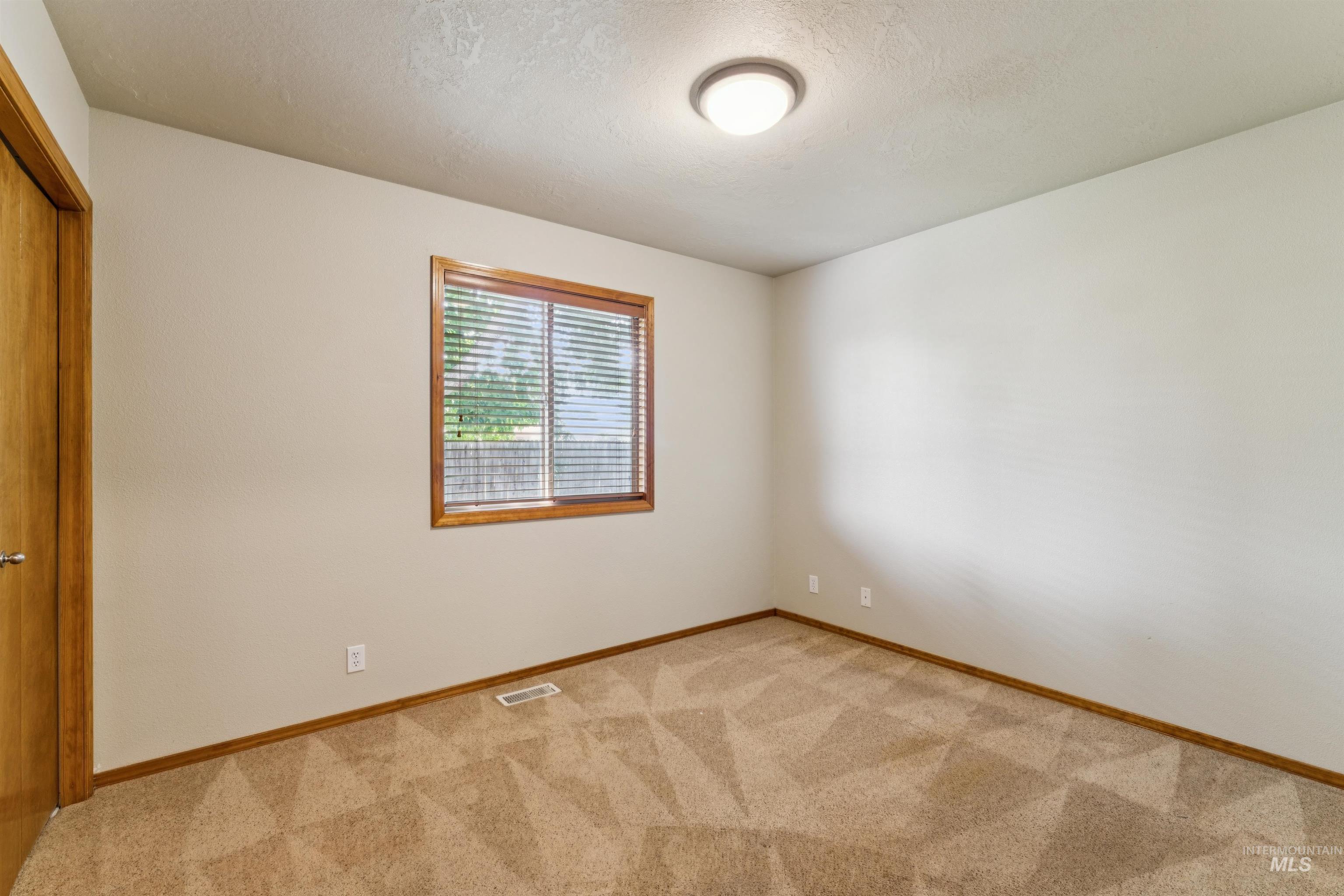 14045 W Hartford Drive Property Photo 25