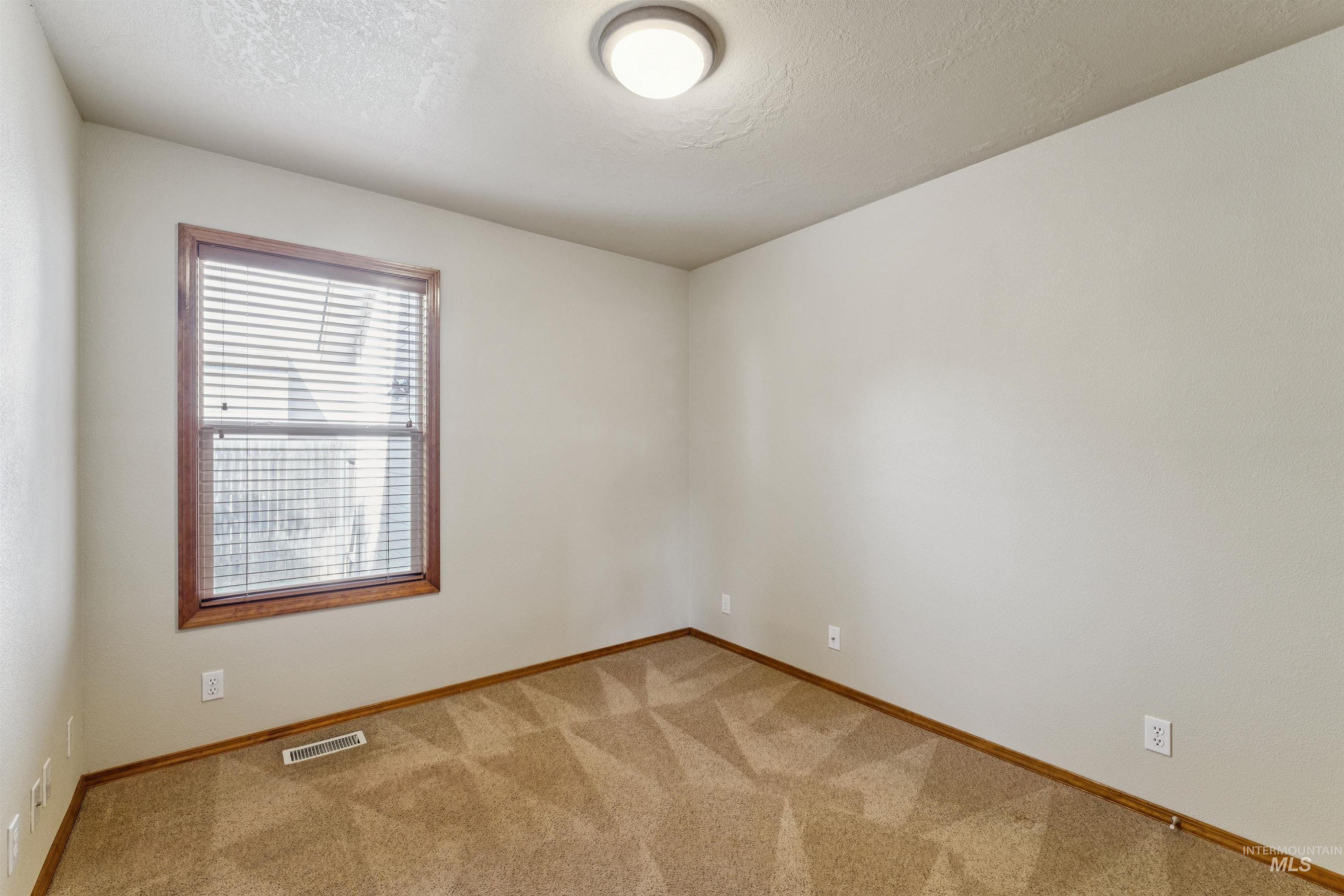 14045 W Hartford Drive Property Photo 28