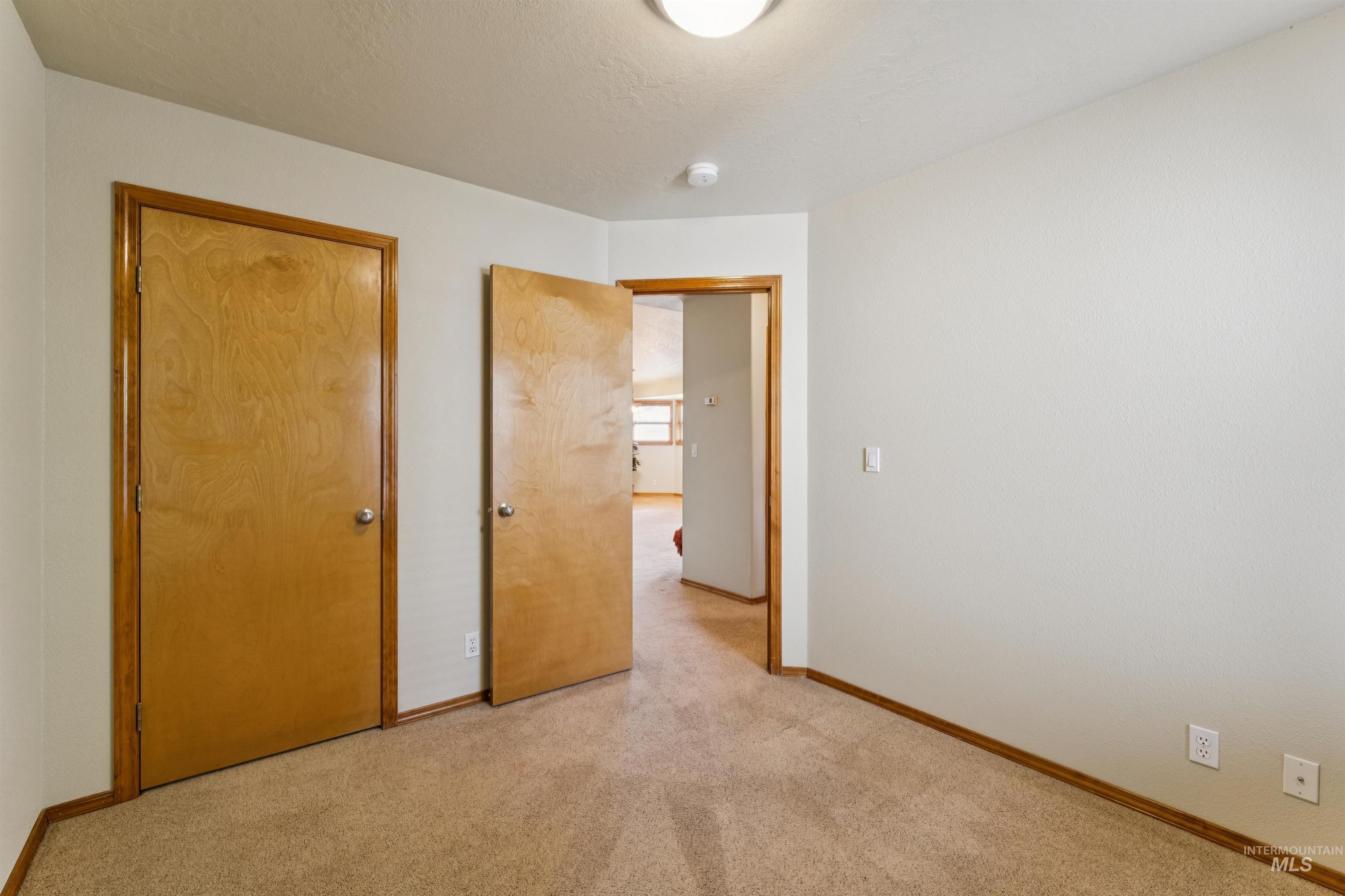 14045 W Hartford Drive Property Photo 29