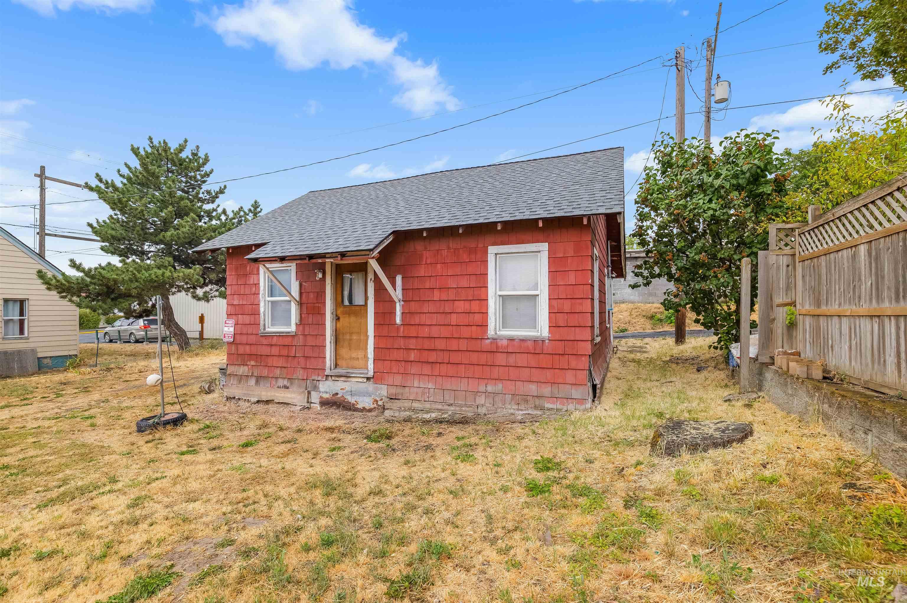 114, 116, 120 N Jackson St/ W. A St Property Photo 16