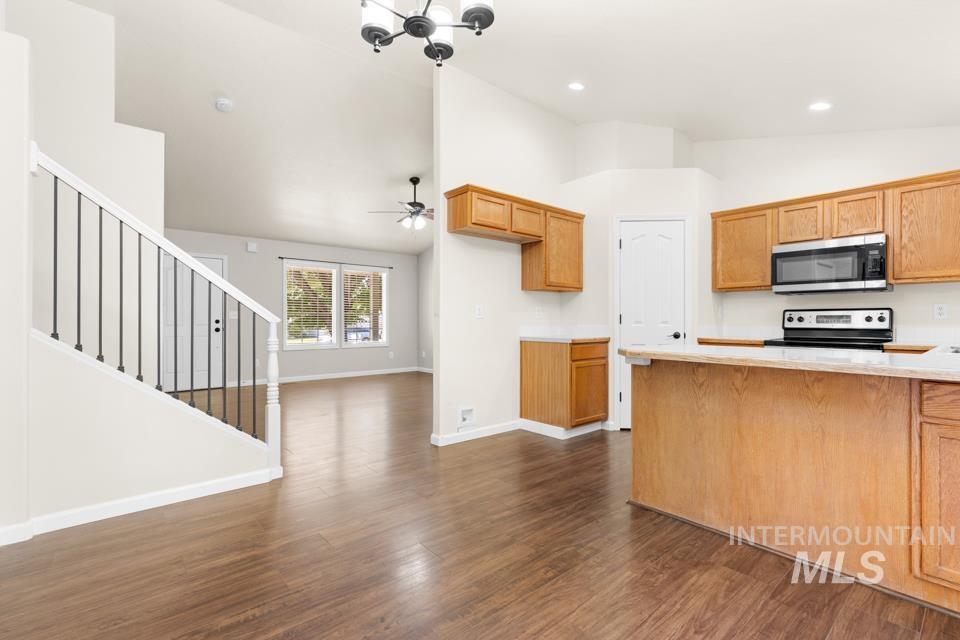 1304 N Atherton Property Photo 8