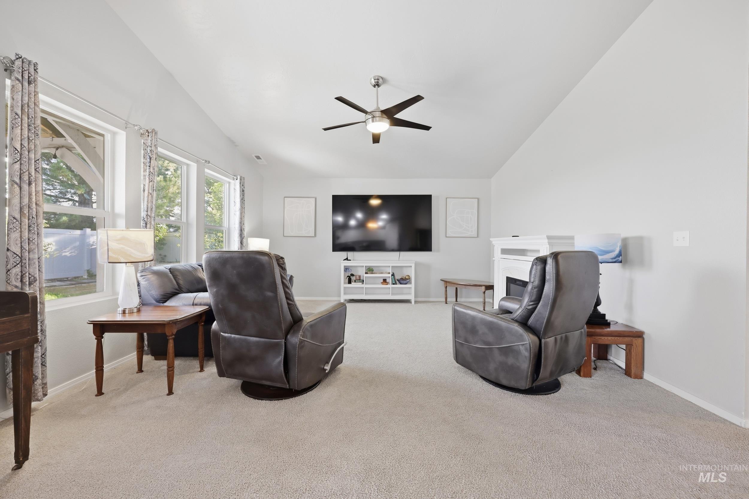 10690 Hackberry St Property Photo 12