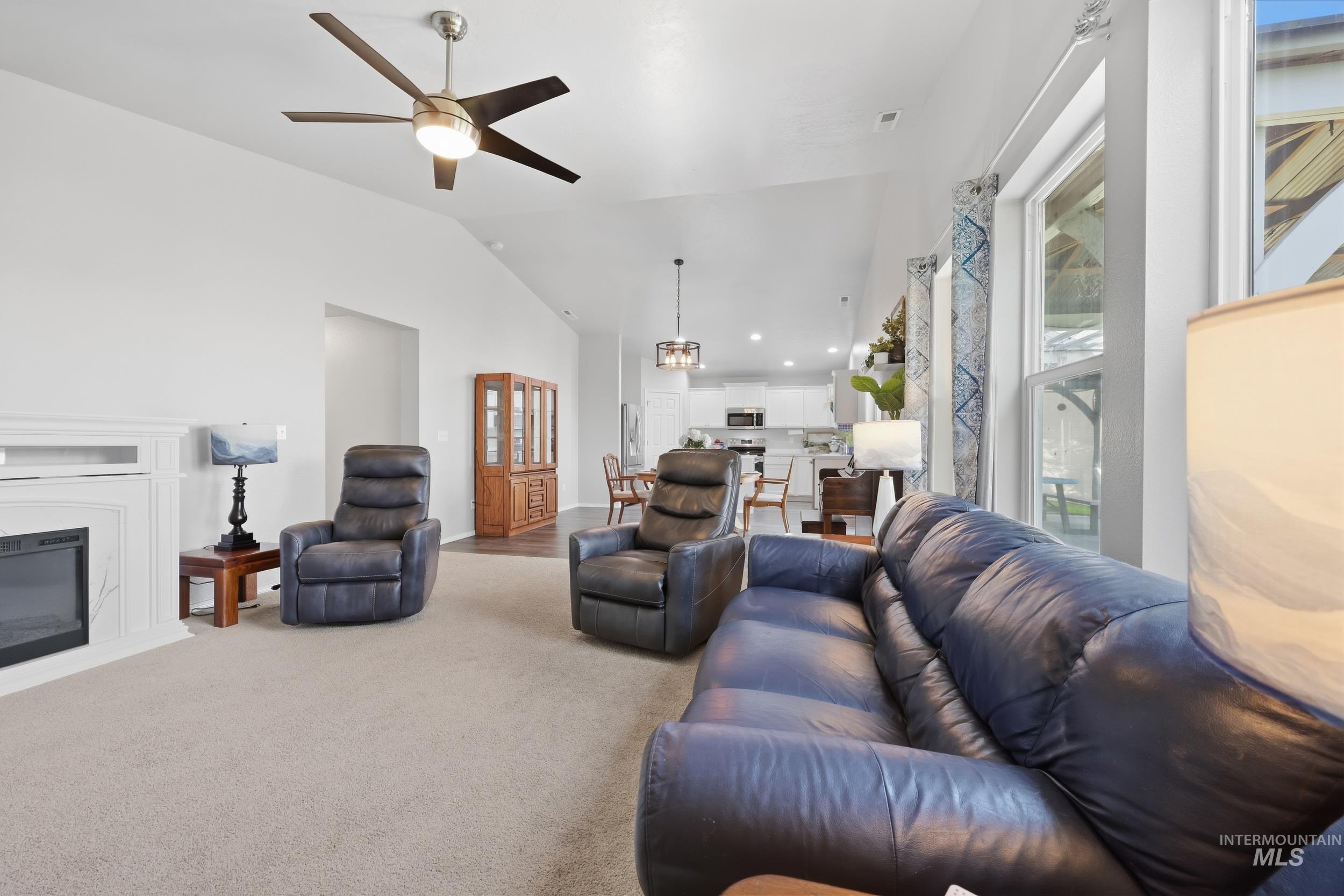 10690 Hackberry St Property Photo 14