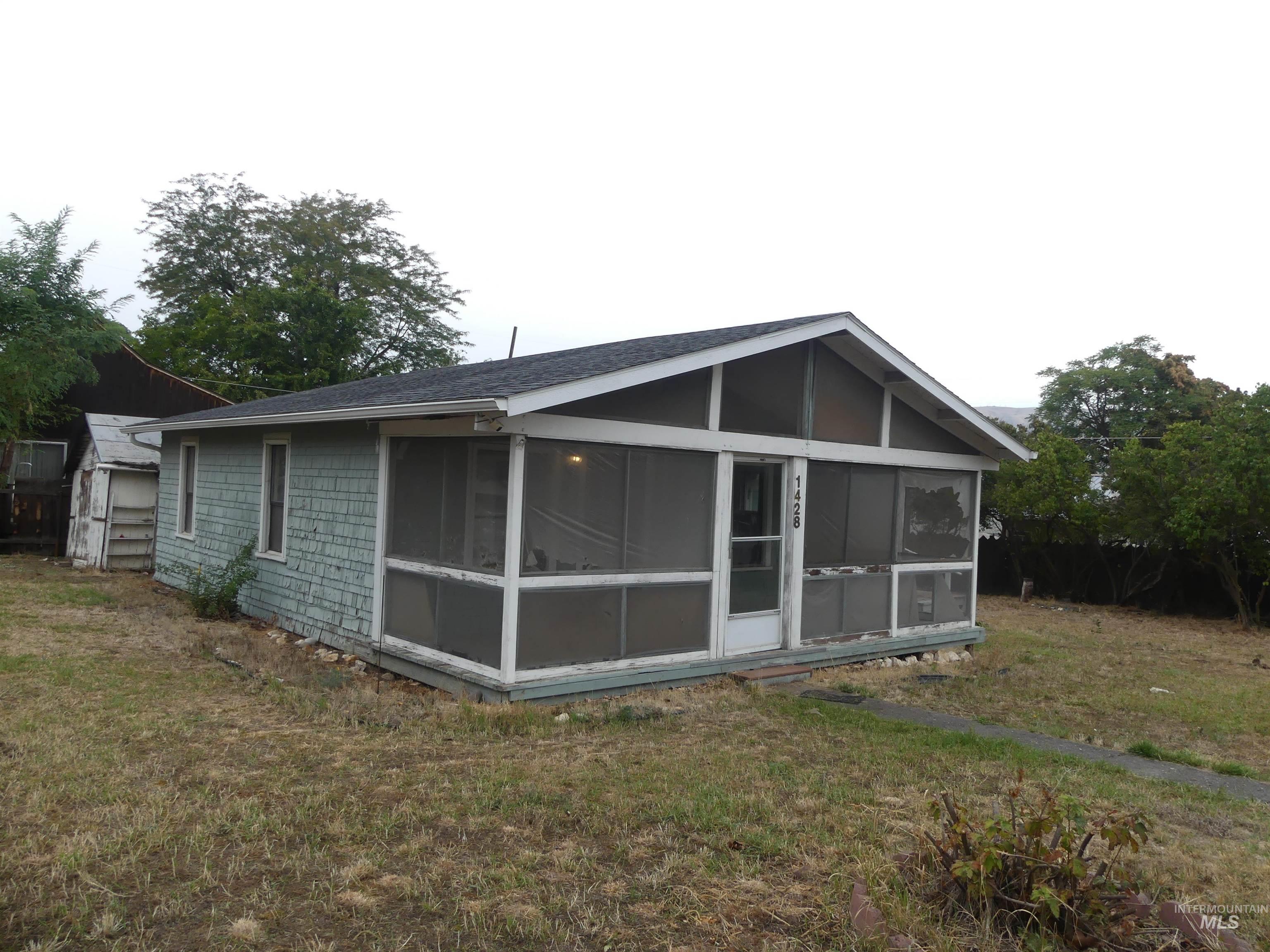 1428 18th St Property Photo 1