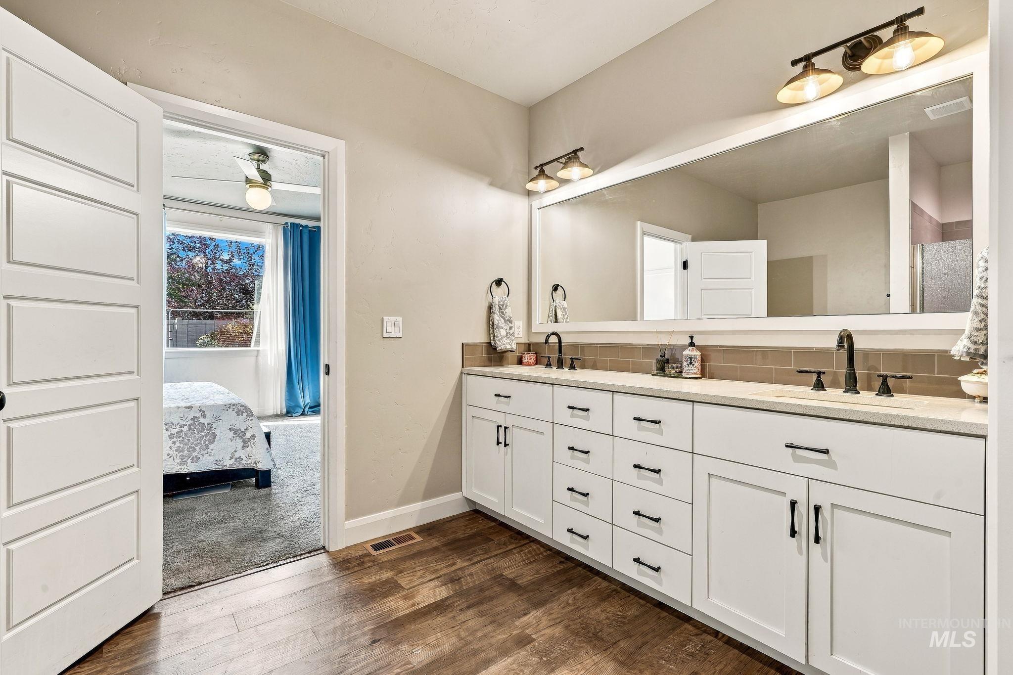 365 N Tullshire Property Photo 32