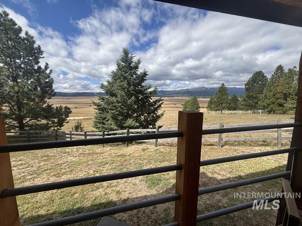 10092 Timberrim Drive Property Photo 8