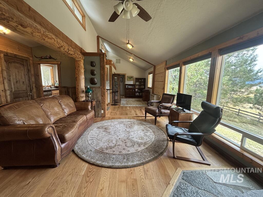 10092 Timberrim Drive Property Photo 15
