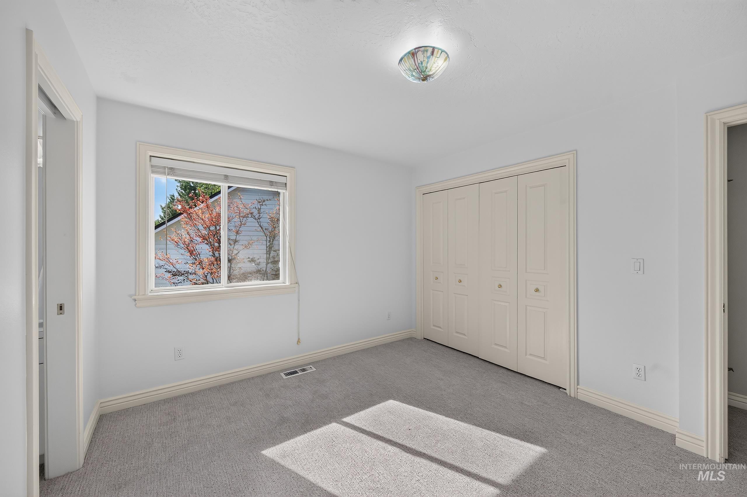 9524 W Millwood Drive Property Photo 27