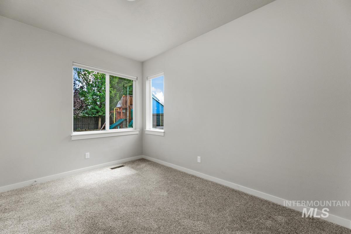 5214 S Wayland Ave Property Photo 7