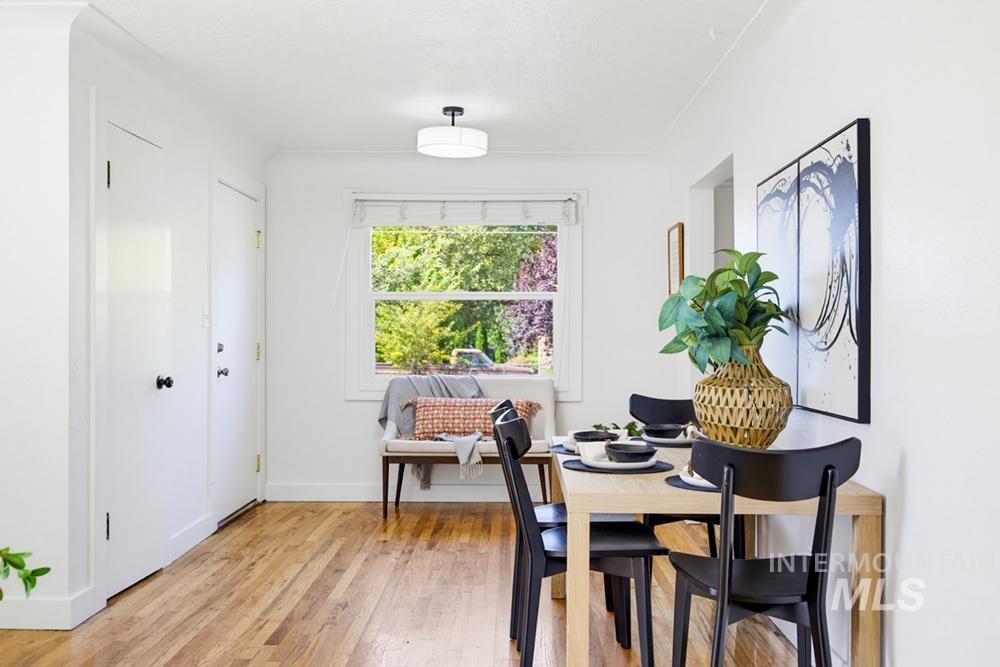 1303 Willow St Property Photo 6
