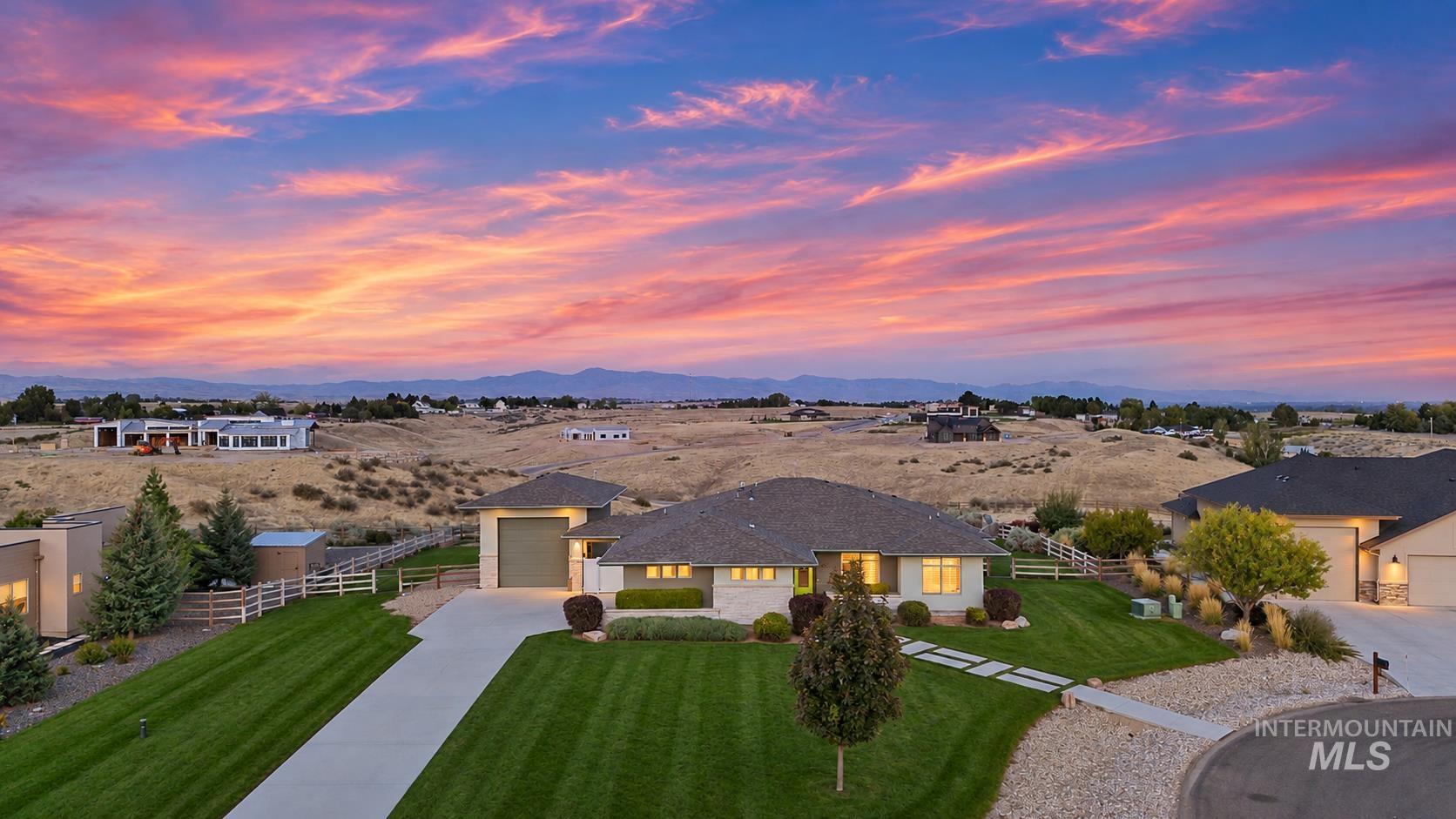 24398 Tombstone Ridge Ct Property Photo 2