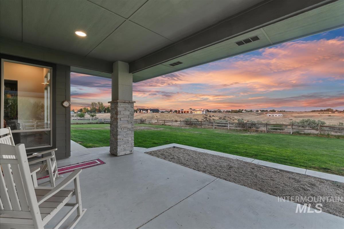 24398 Tombstone Ridge Ct Property Photo 29