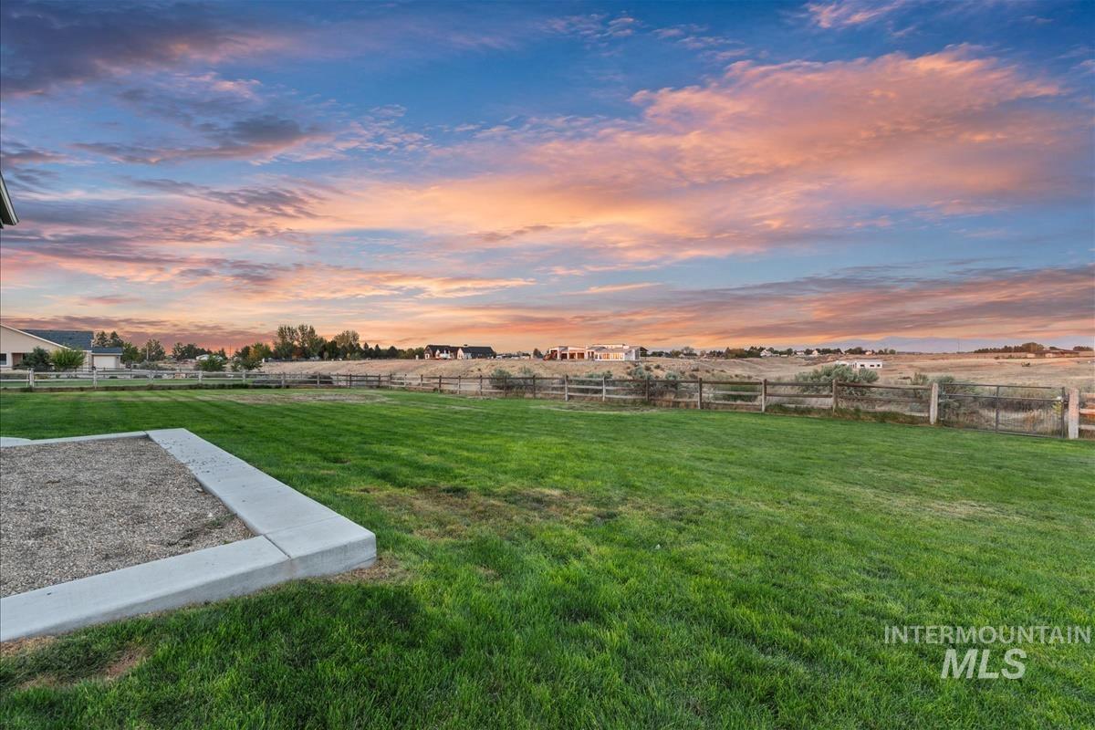 24398 Tombstone Ridge Ct Property Photo 31
