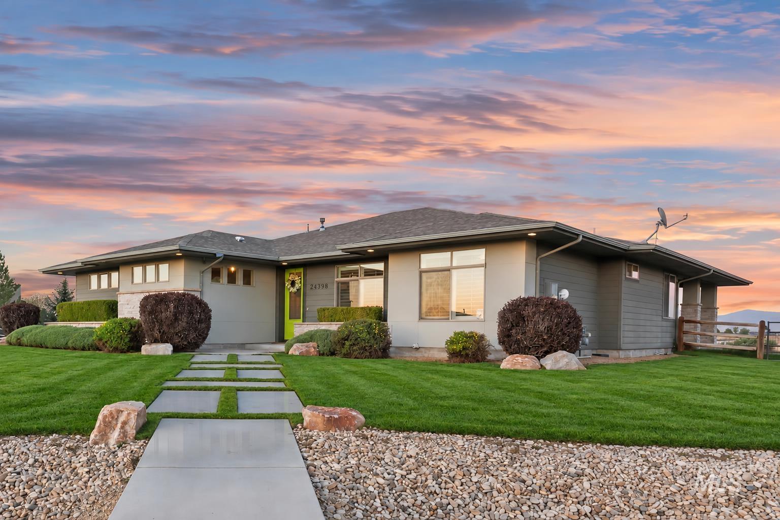 24398 Tombstone Ridge Ct Property Photo 32