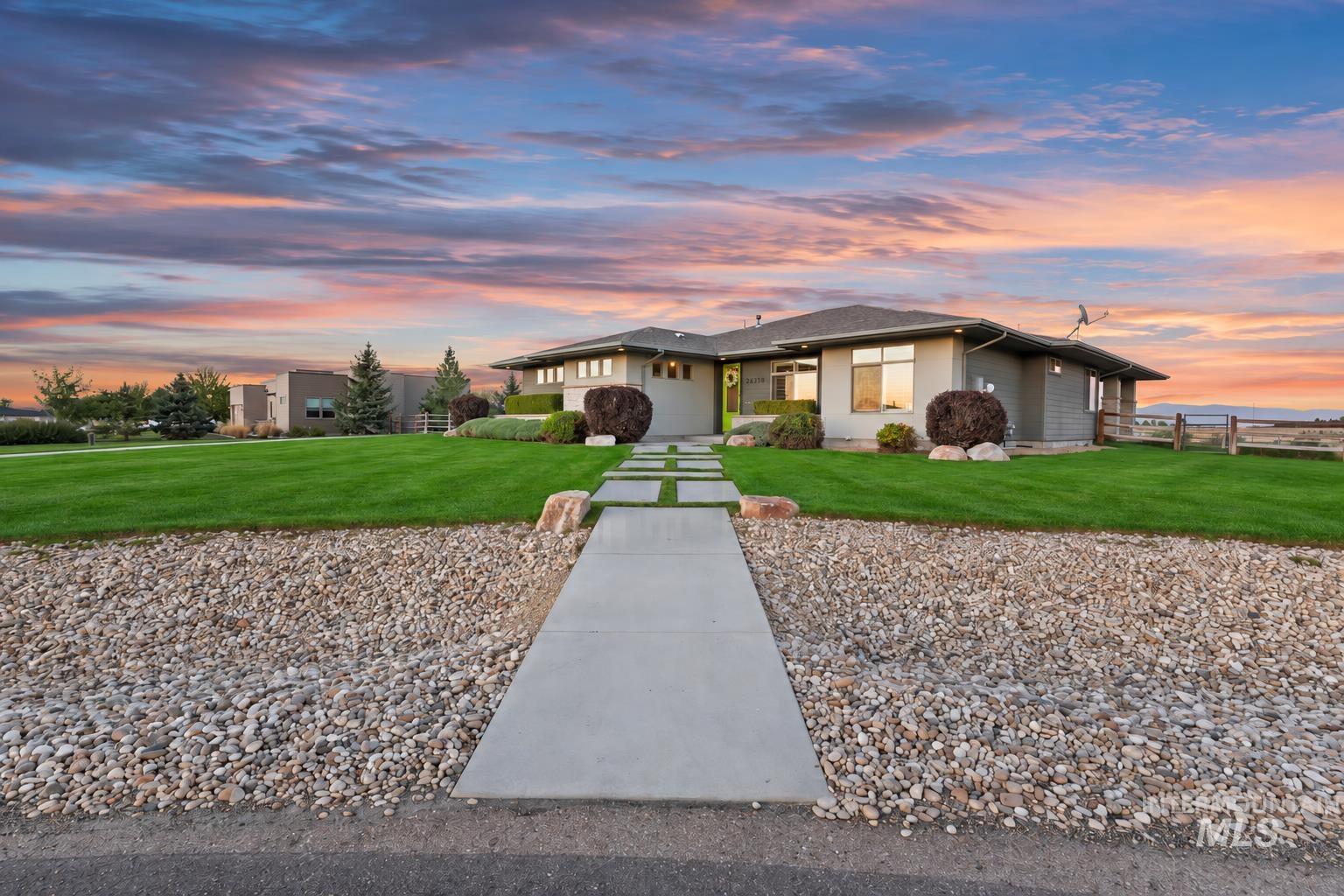 24398 Tombstone Ridge Ct Property Photo 38
