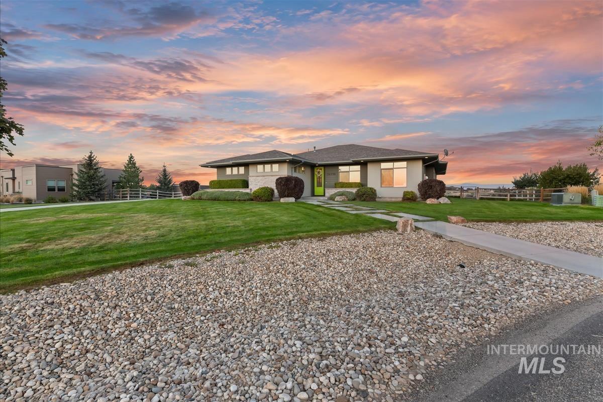 24398 Tombstone Ridge Ct Property Photo 44