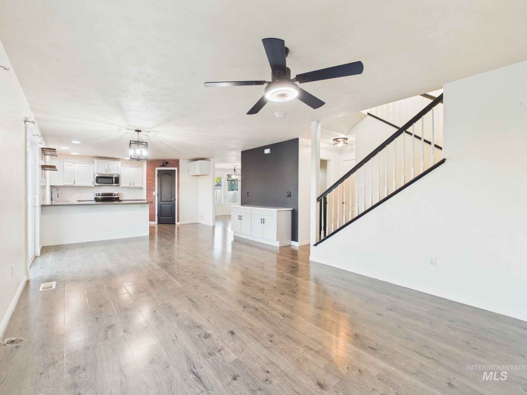 11202 W Radcliff St Property Photo 18