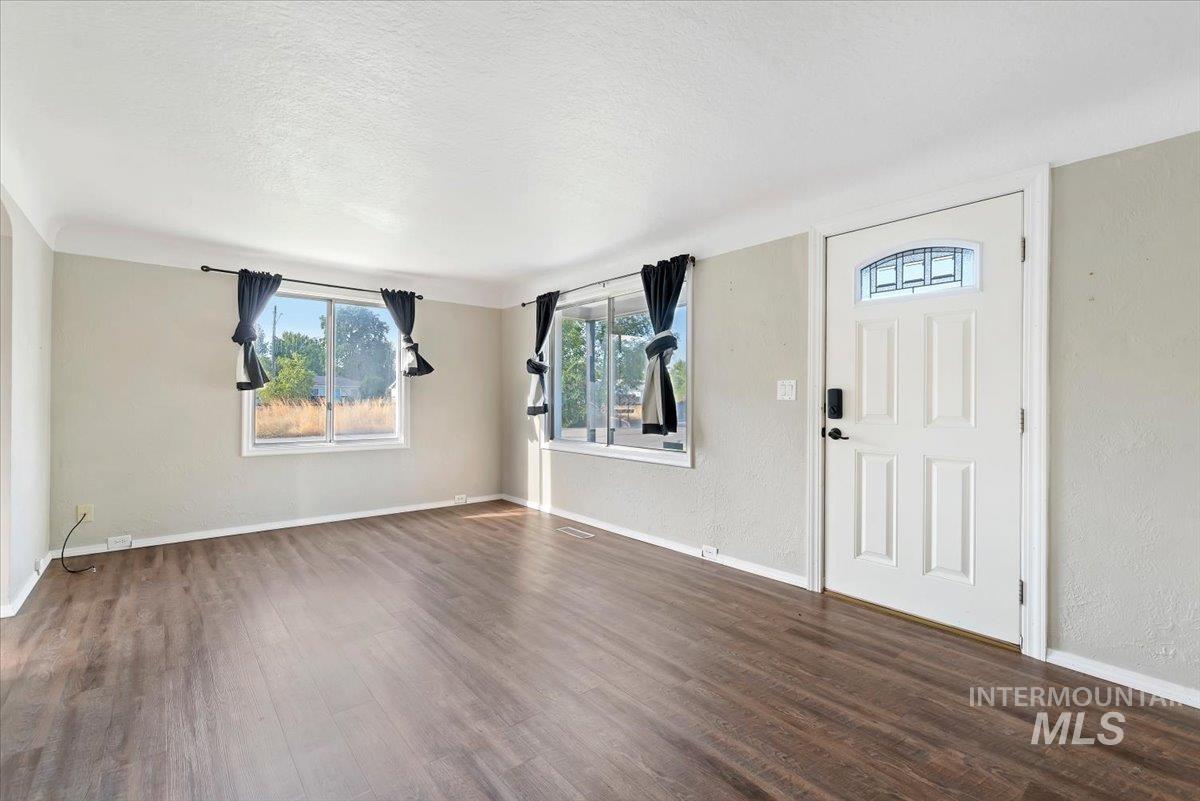 10 N Harrell St Property Photo 2