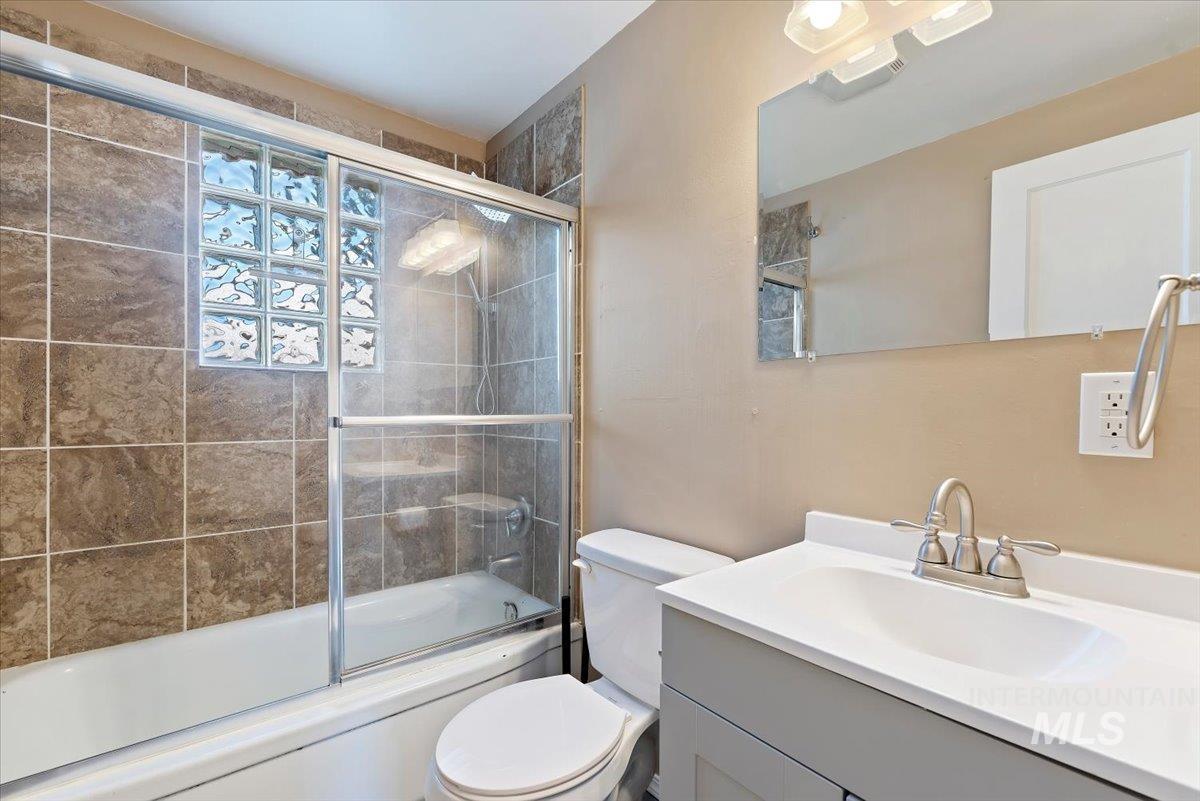 10 N Harrell St Property Photo 10