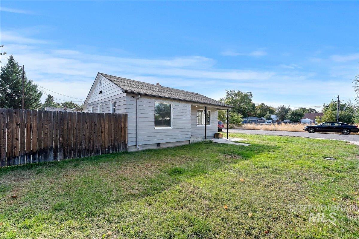 10 N Harrell St Property Photo 17