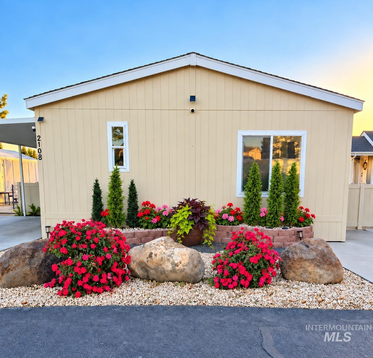 2108 E Blue Spruce Ln #188 Property Photo 13