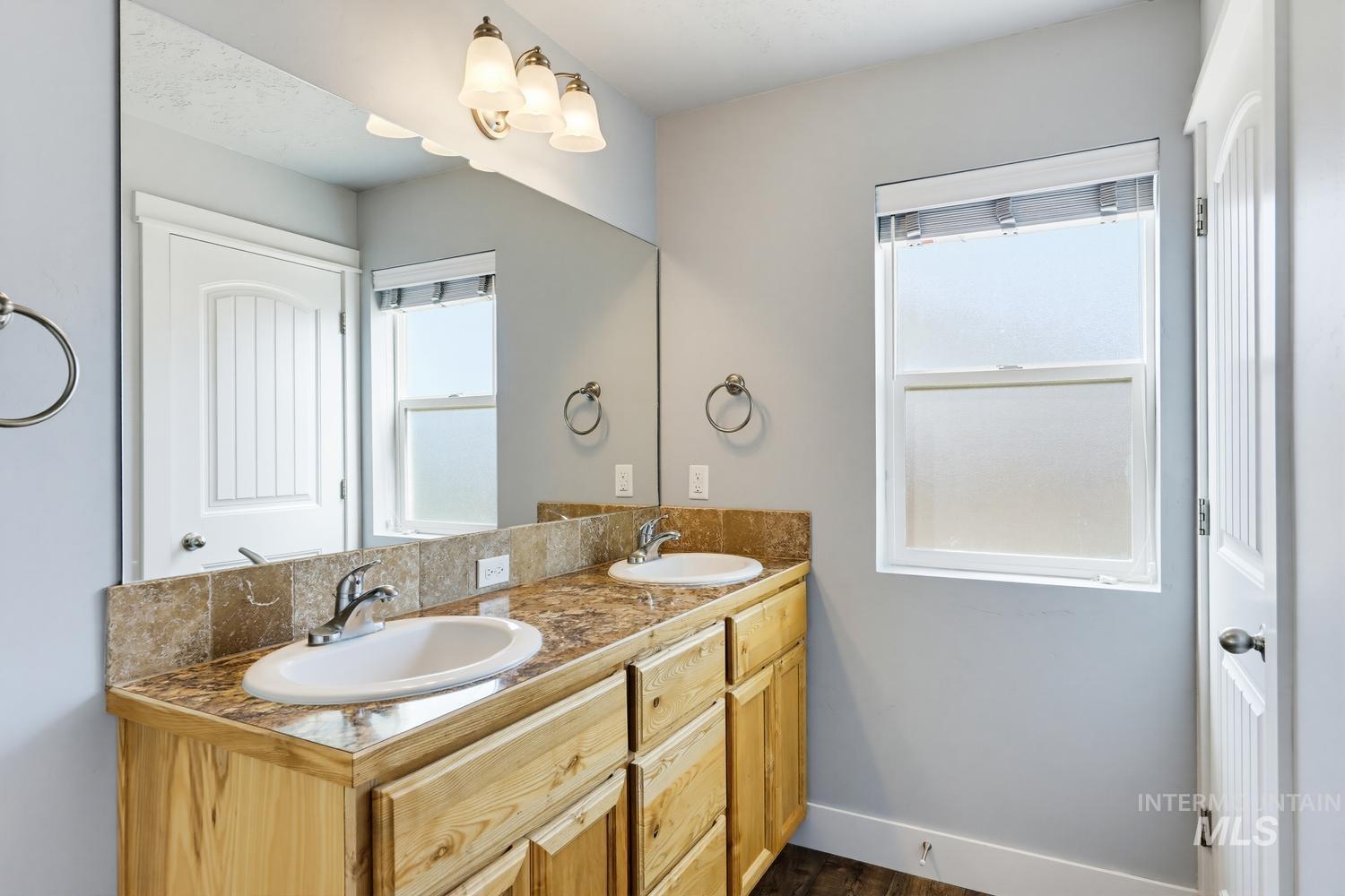 1121 Dittman Dr Property Photo 16