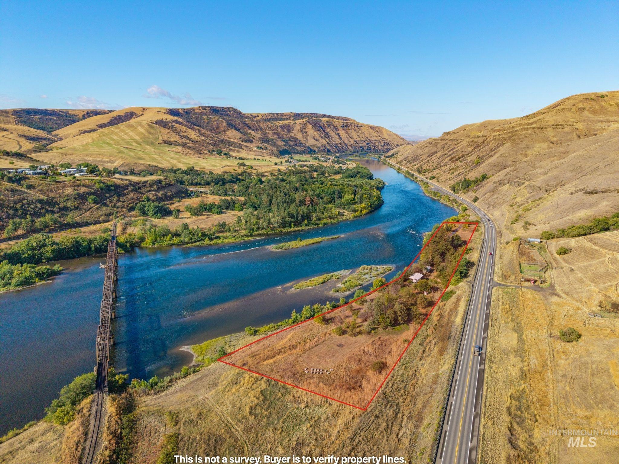 22116 Highway 12 Property Photo 2