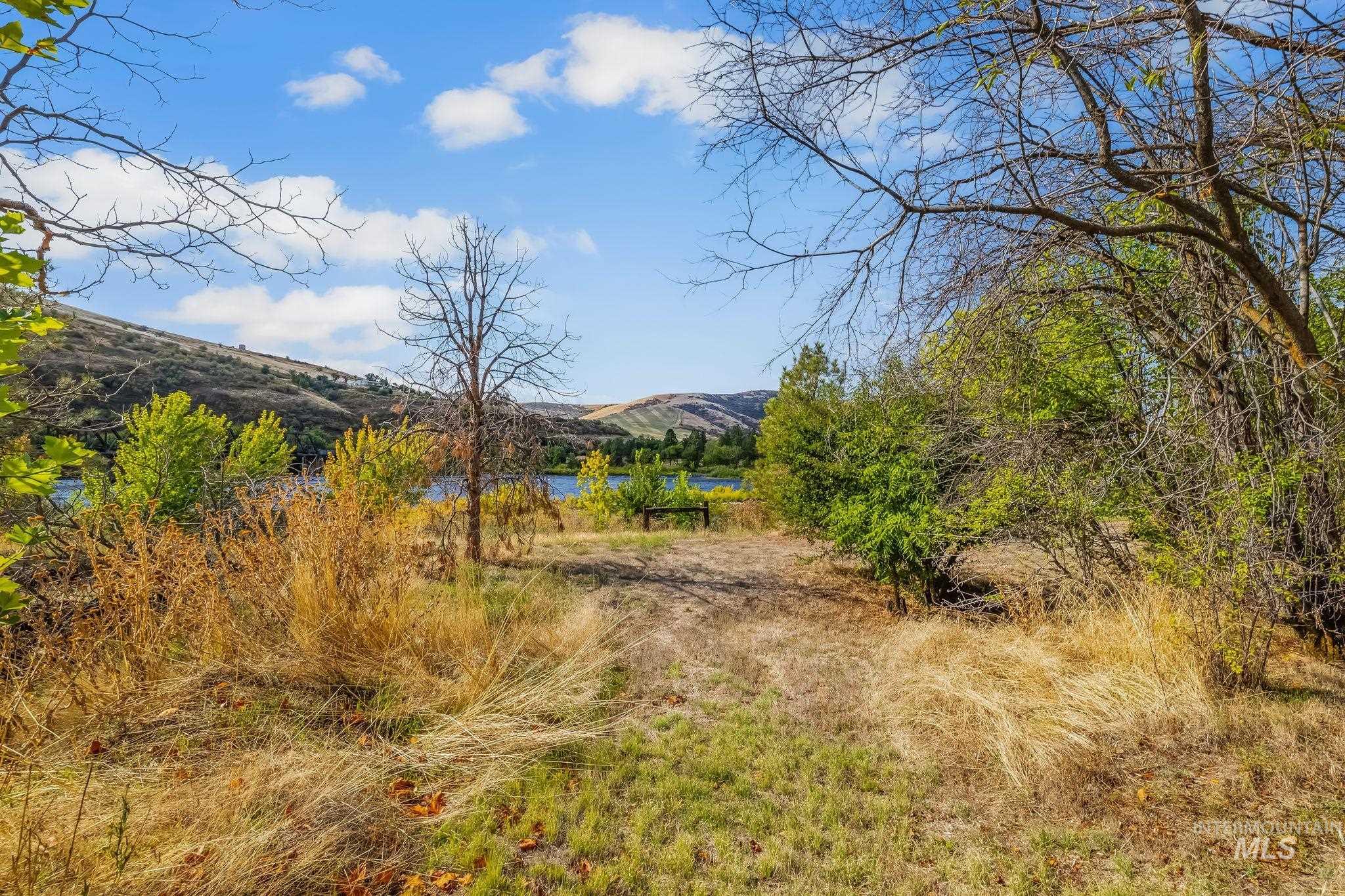 22116 Highway 12 Property Photo 19