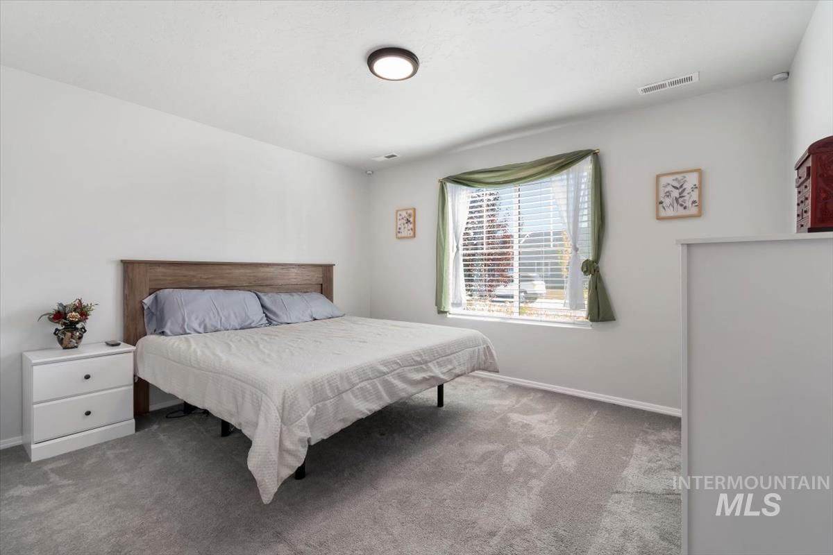 11194 Newton St Property Photo 3