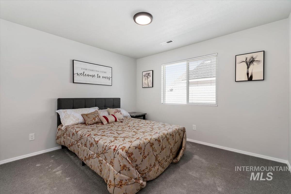 11194 Newton St Property Photo 7