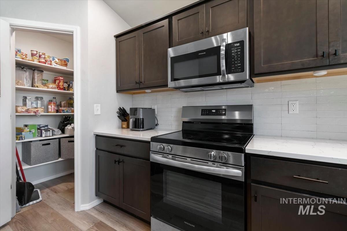 11194 Newton St Property Photo 32