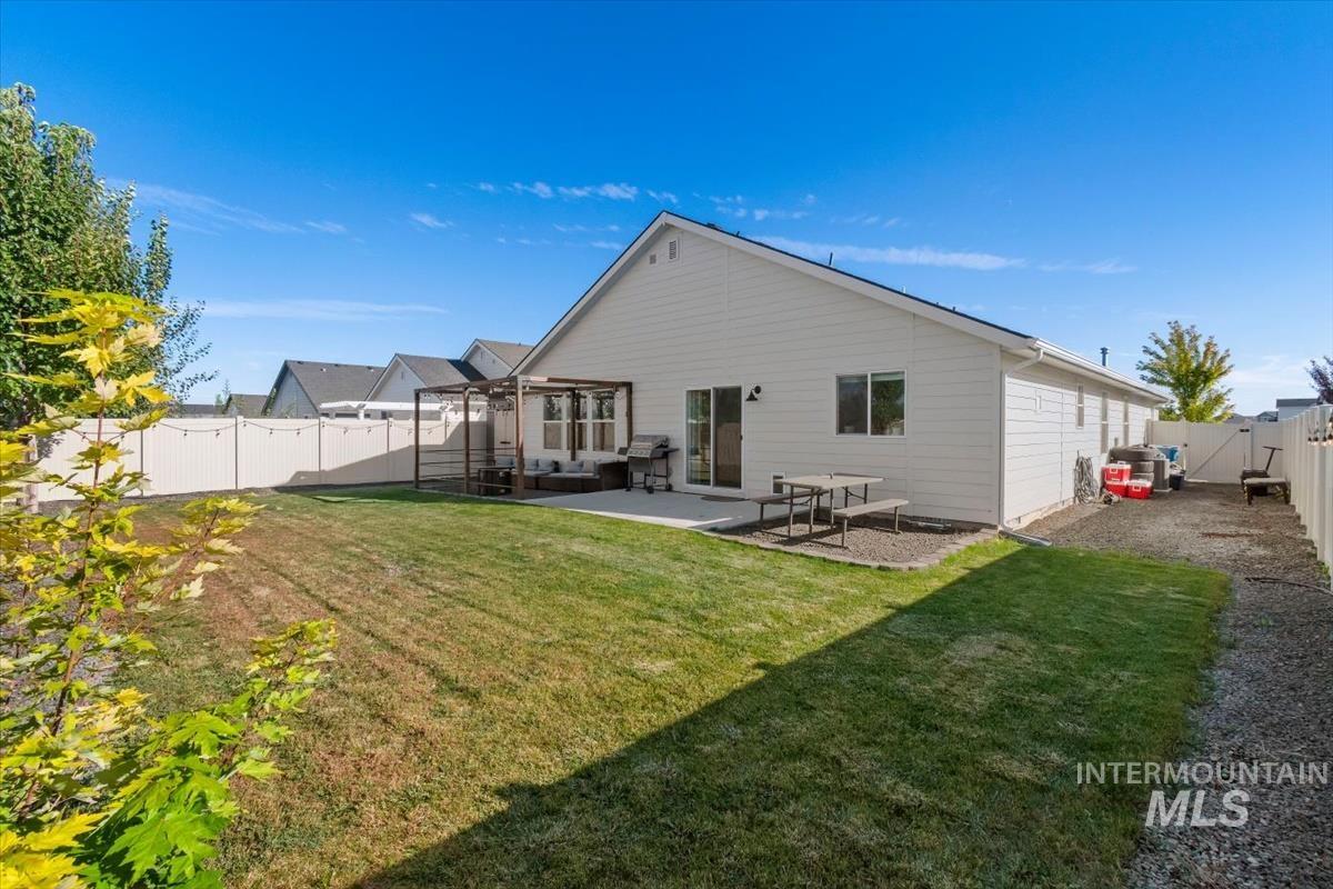 11194 Newton St Property Photo 35