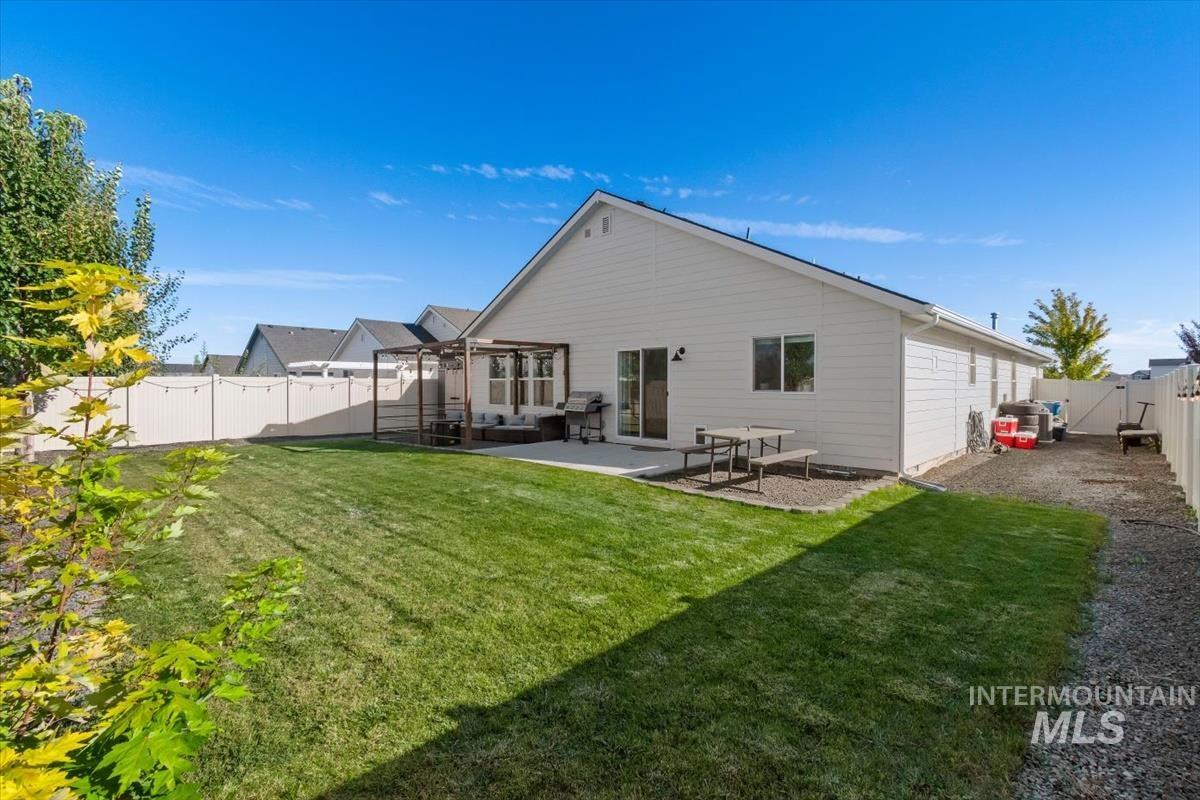 11194 Newton St Property Photo 46