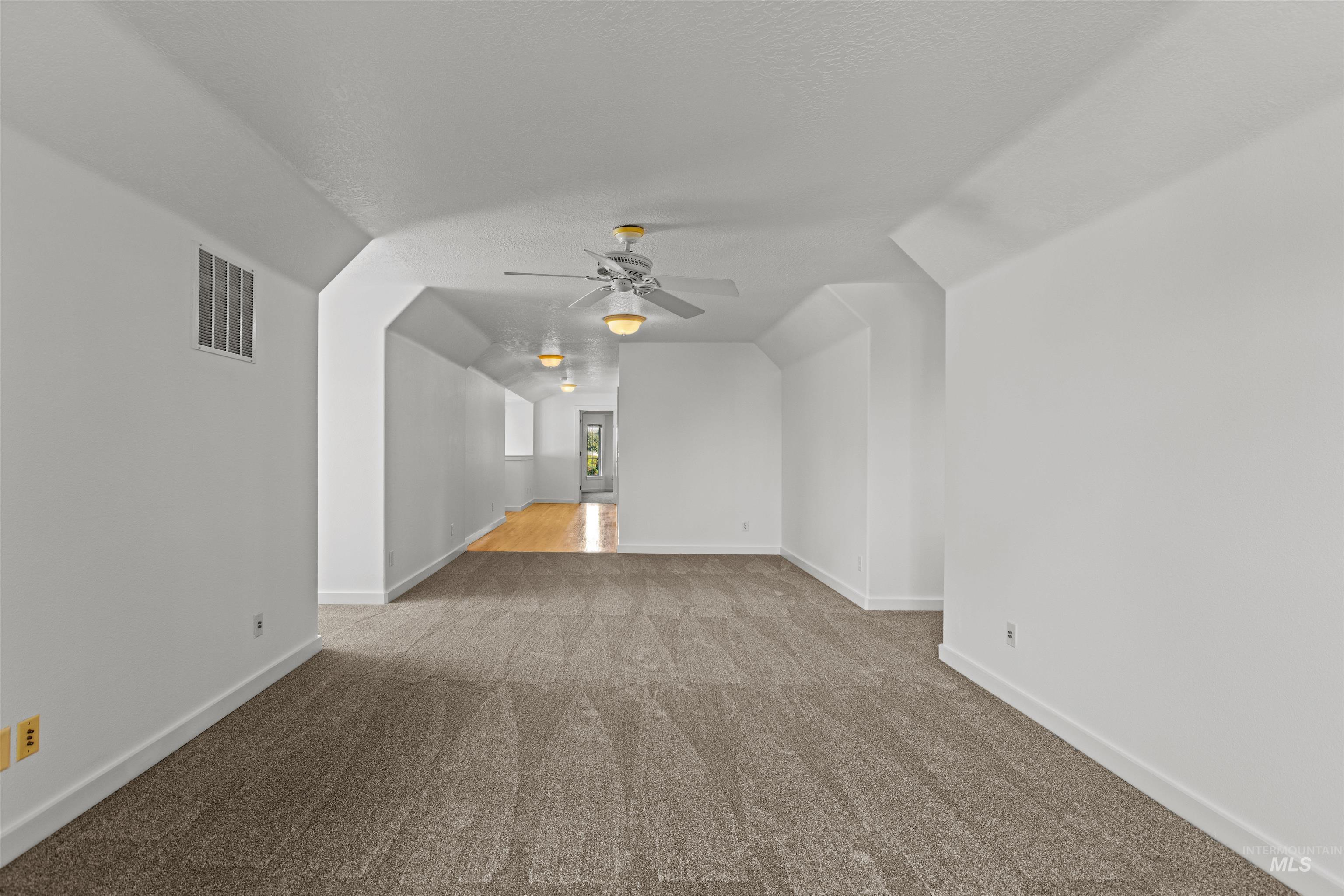 675 E Pine Ave Property Photo 34
