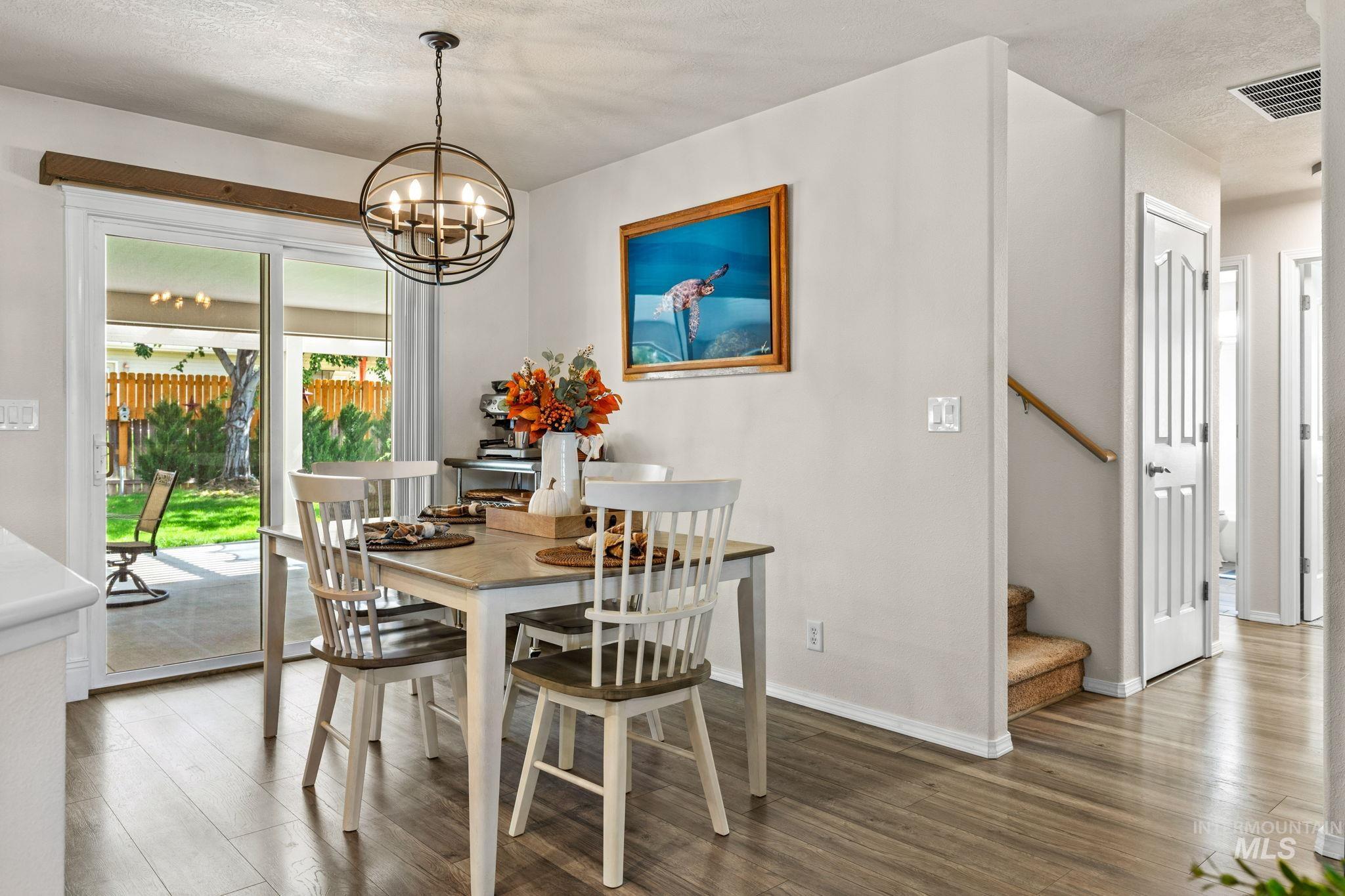 440 N Nebula Ave Property Photo 10