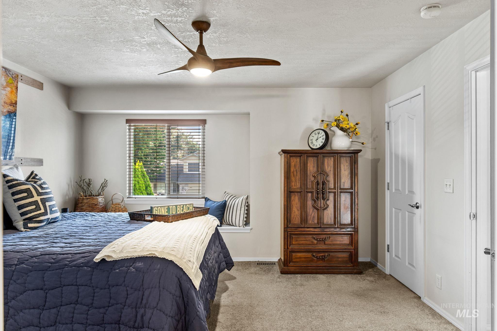 440 N Nebula Ave Property Photo 26