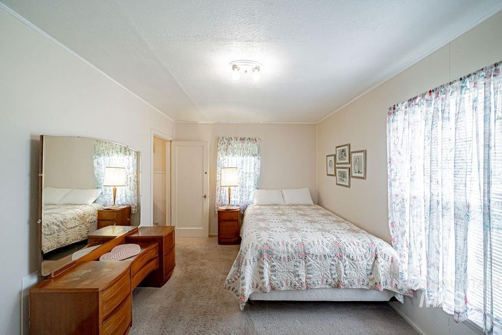 2025 97th Property Photo 13