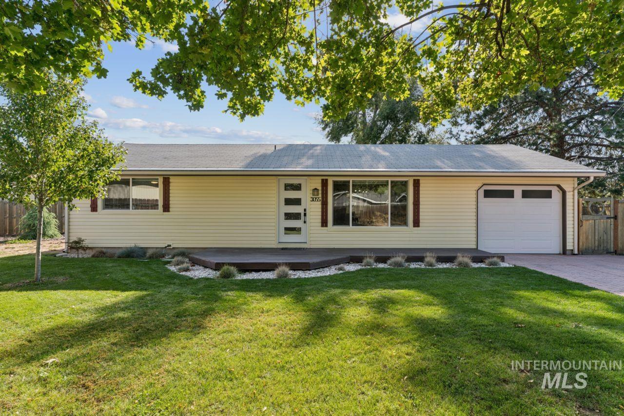 3055 S Virginia Ave Property Photo 1