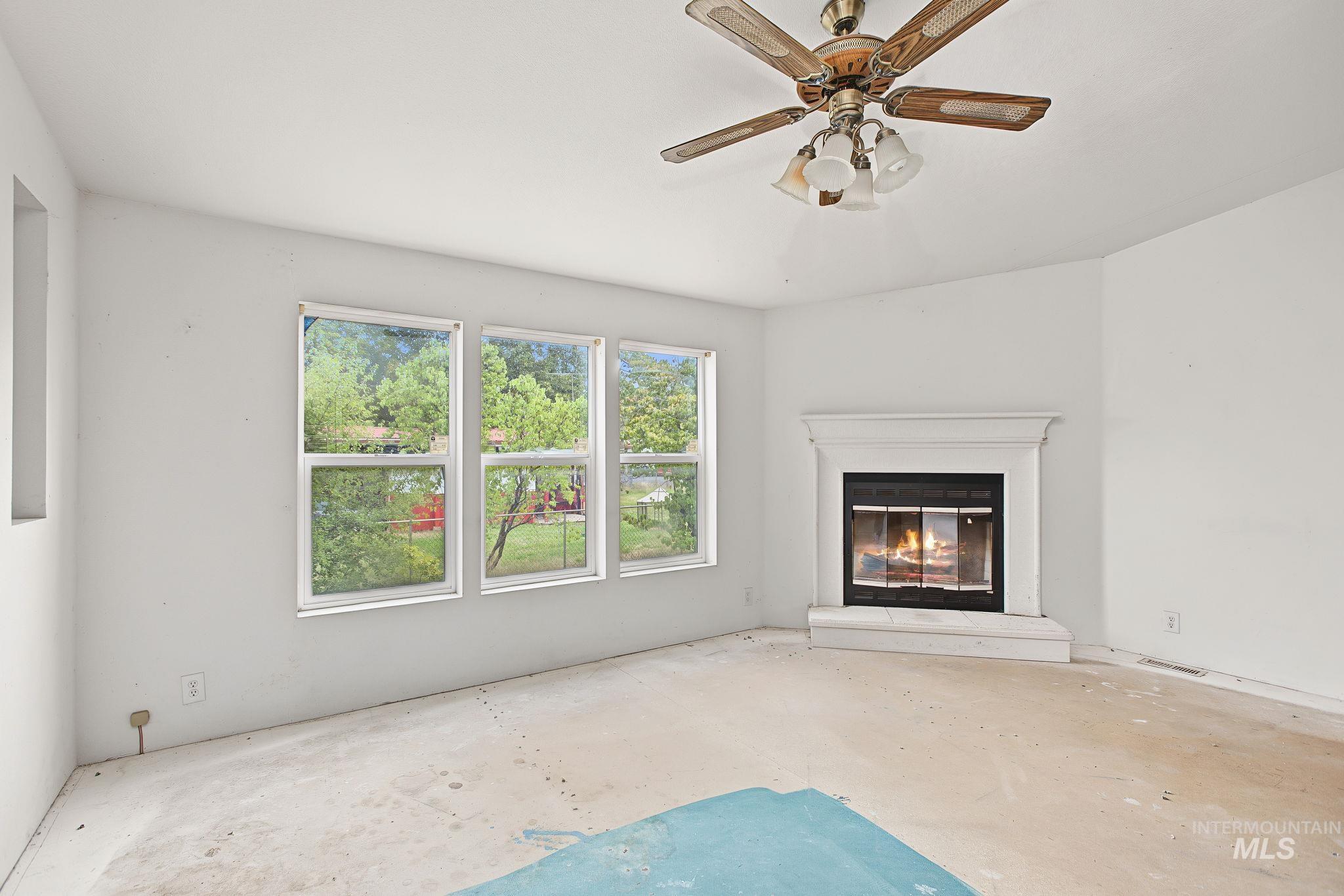 3386 Montana Street Property Photo 6