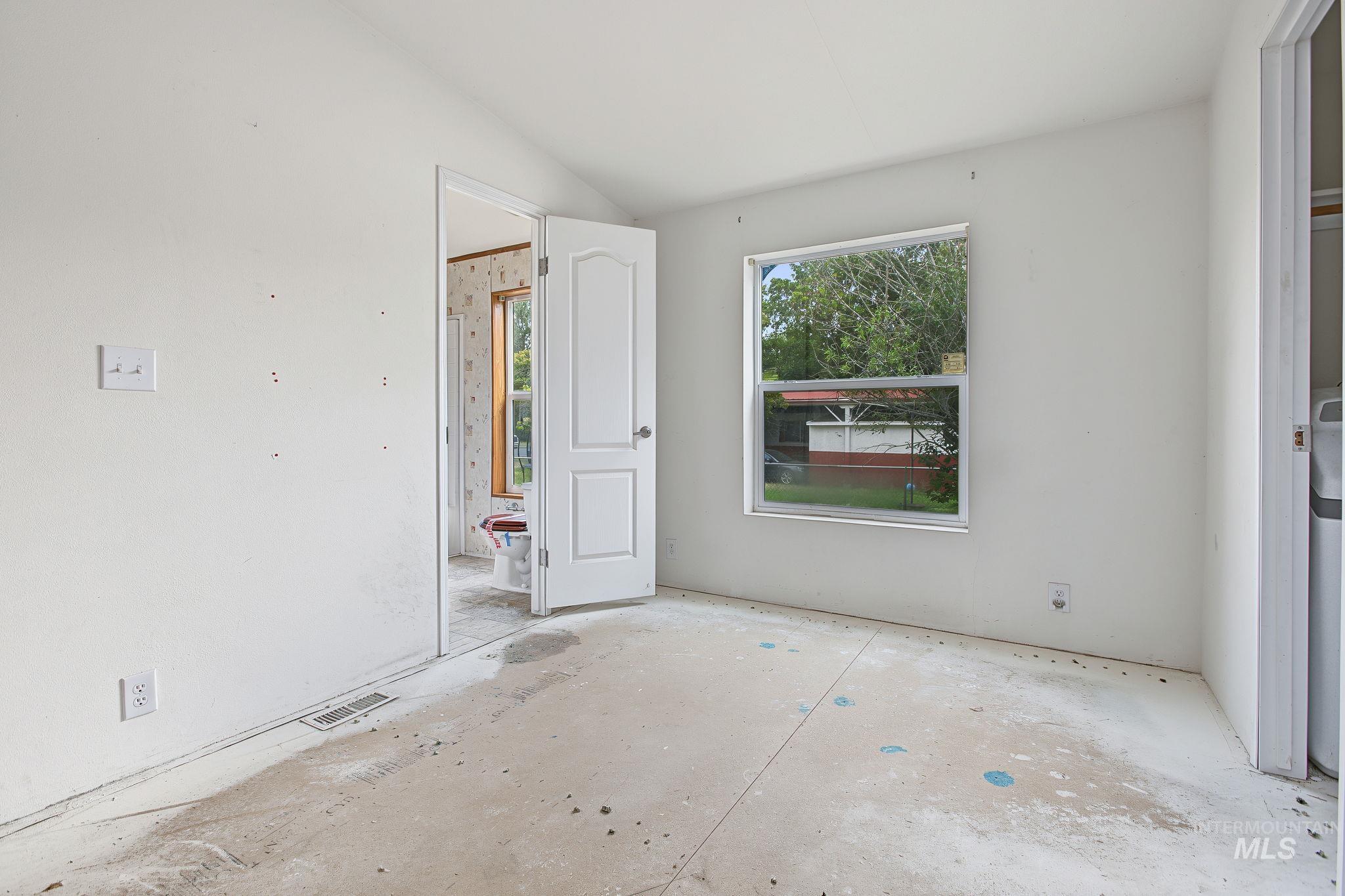 3386 Montana Street Property Photo 14