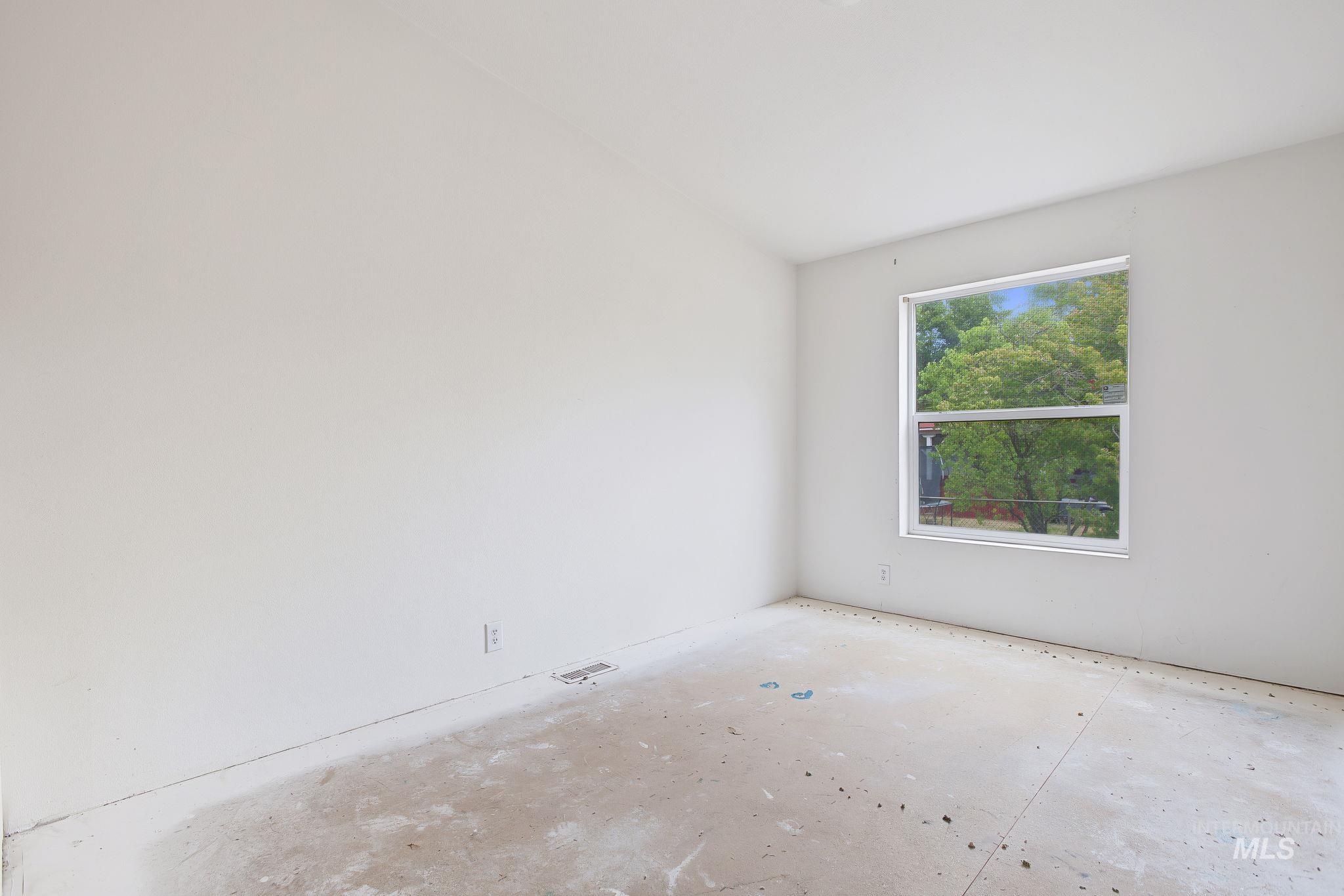 3386 Montana Street Property Photo 16