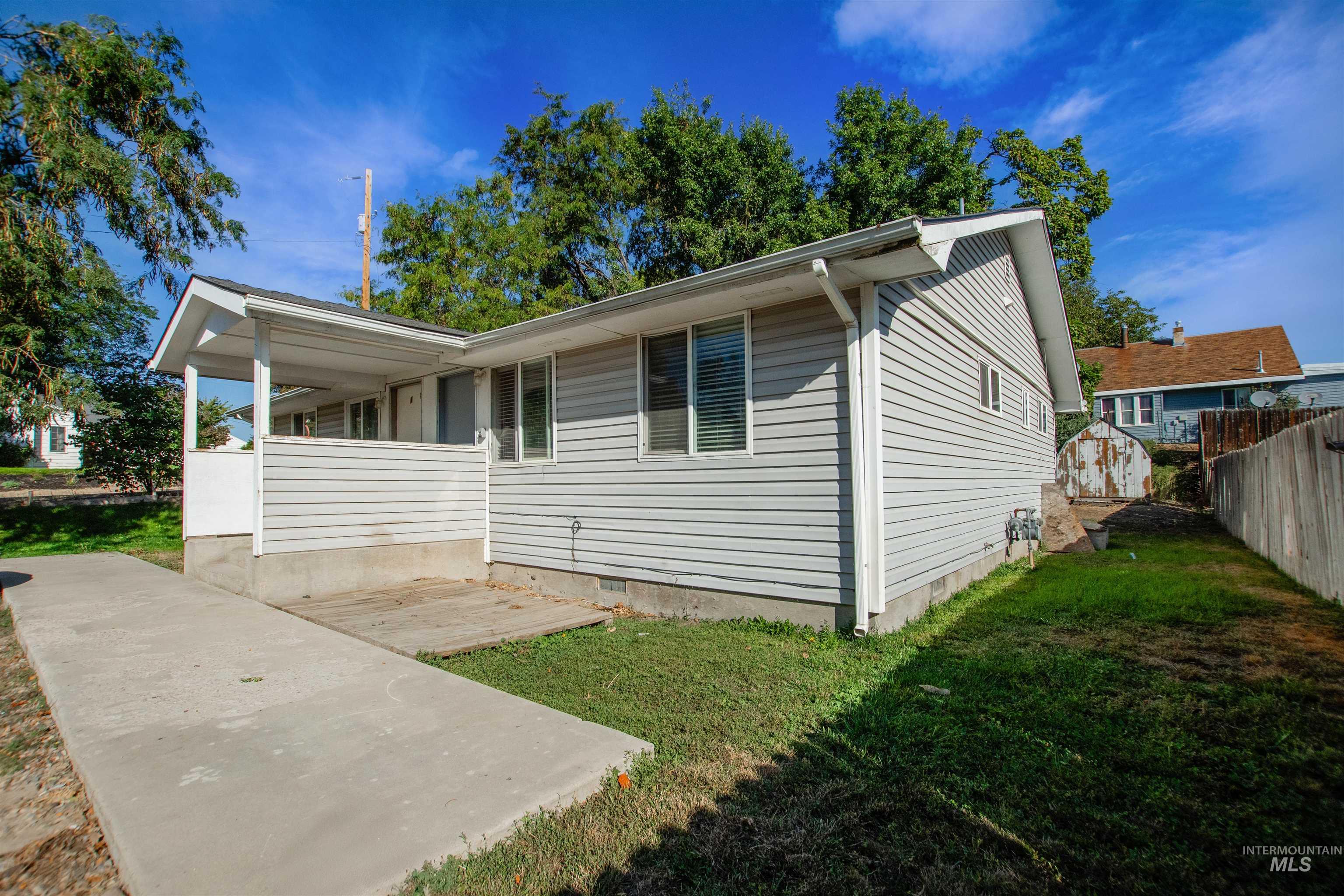 801 E Ball Avenue Property Photo 2