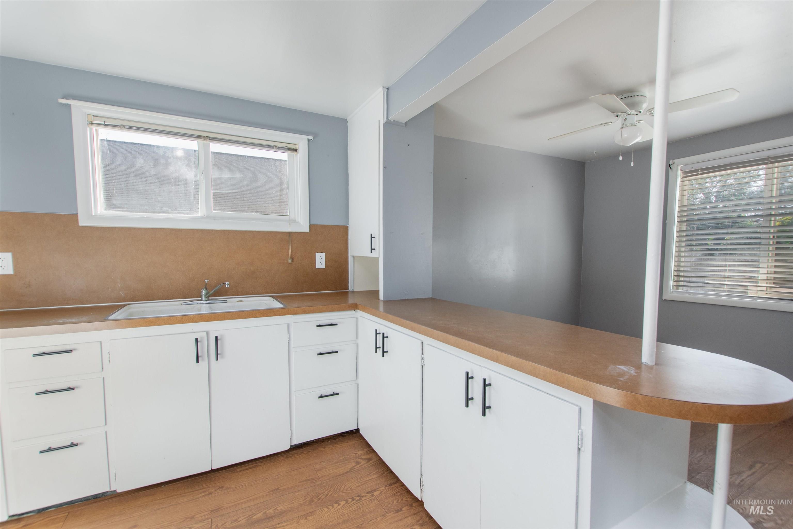 801 E Ball Avenue Property Photo 11