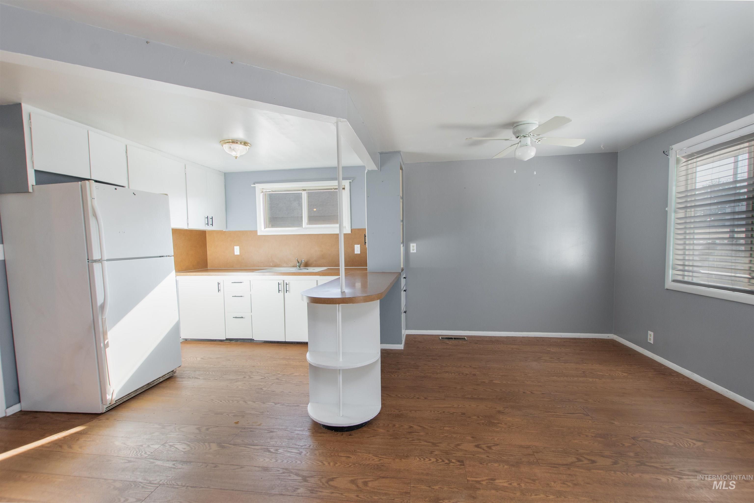 801 E Ball Avenue Property Photo 16