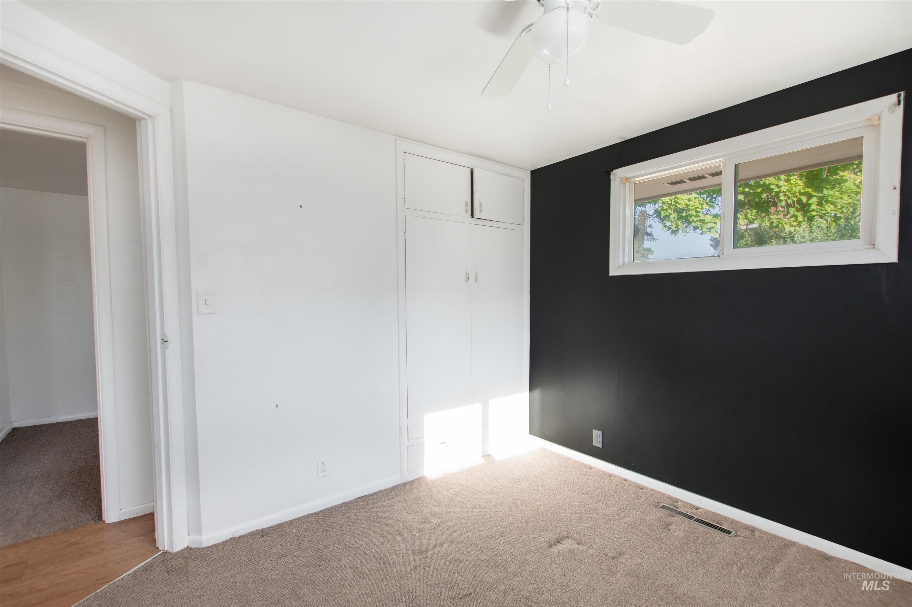 801 E Ball Avenue Property Photo 21