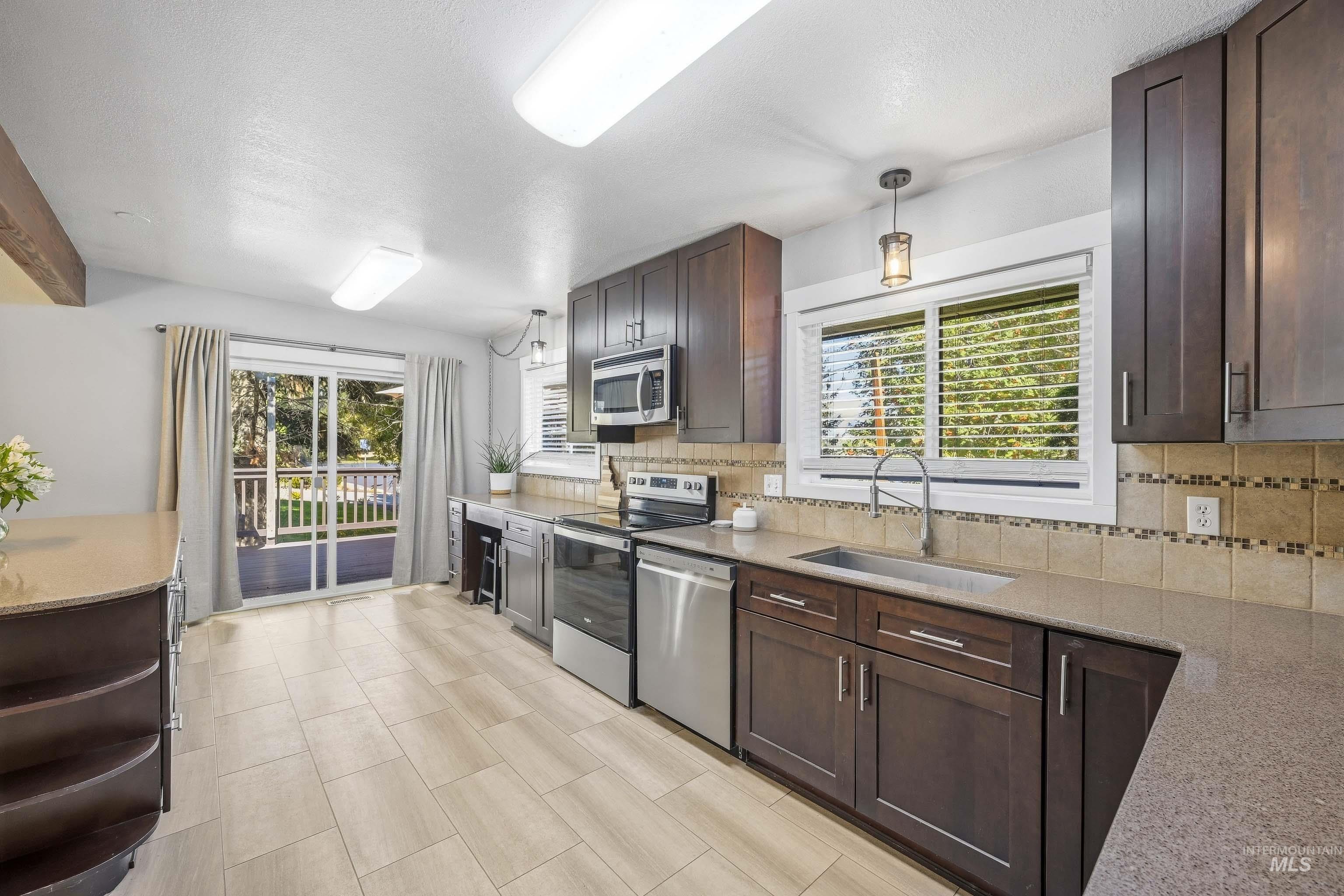 846 Nylarol Street Property Photo 12