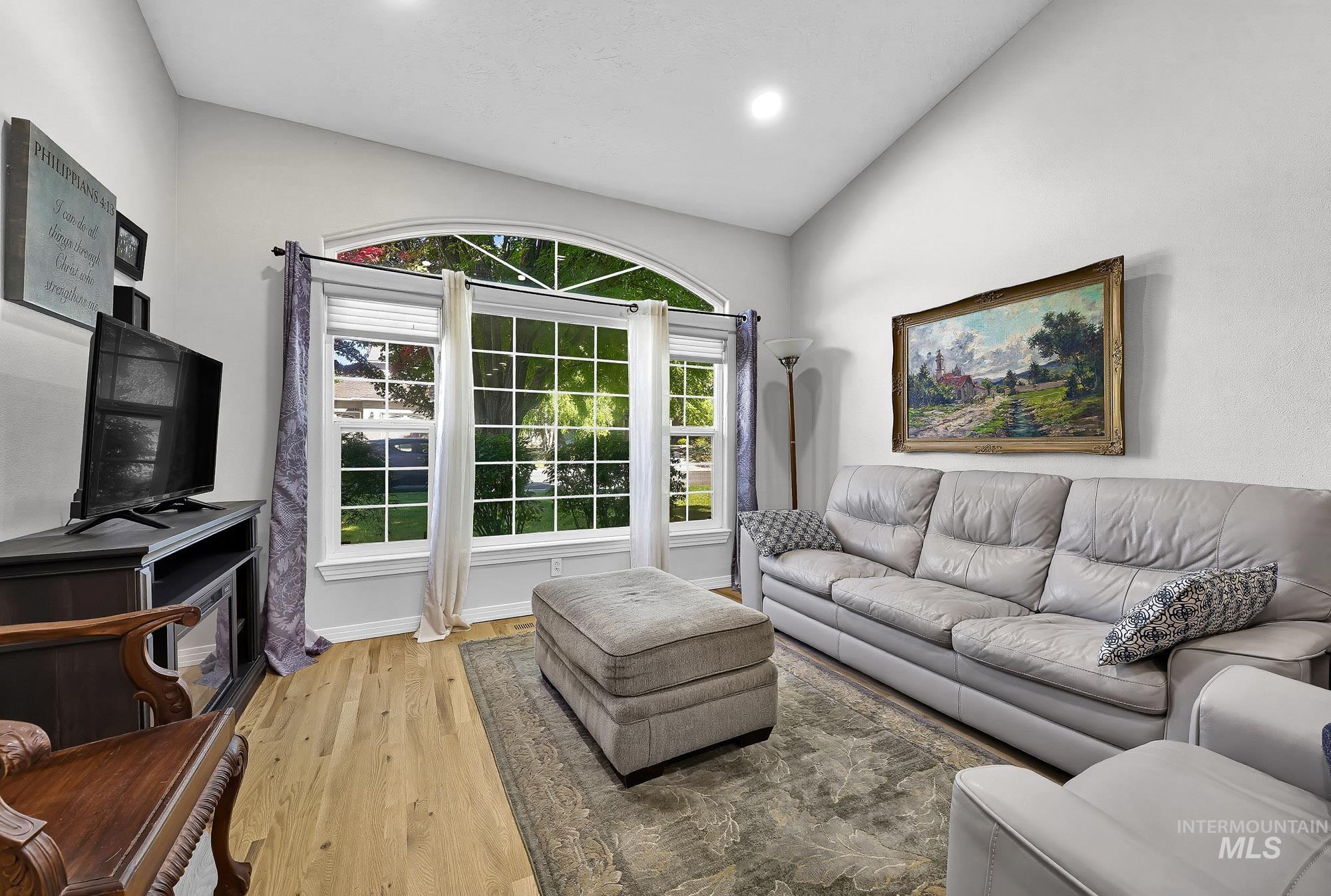 10353 N Palisades Way Property Photo 5