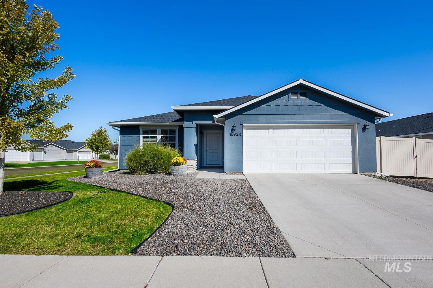 16924 N Lowerfield Loop Property Photo 4
