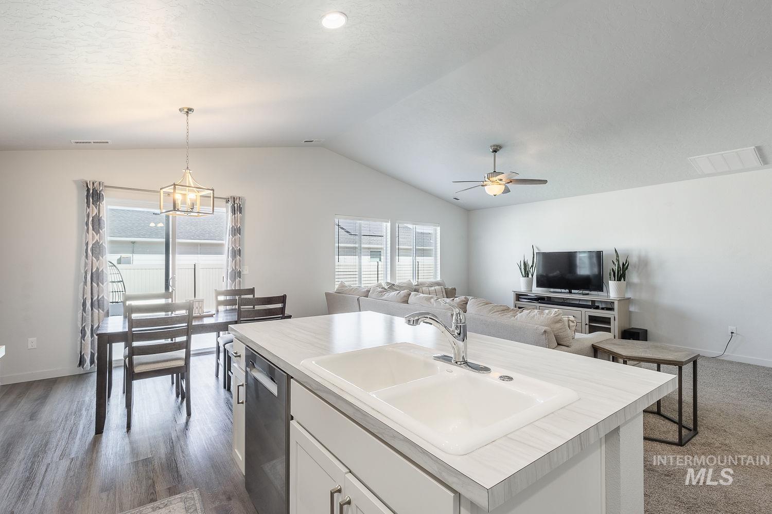 16924 N Lowerfield Loop Property Photo 19