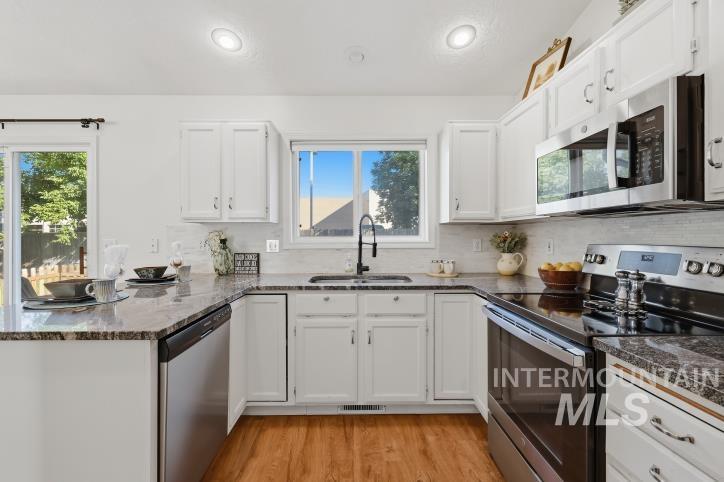 10112 W Jewell St. Property Photo 3